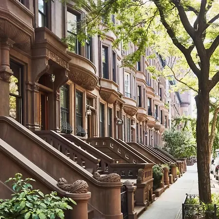 Cozy Townhouse In Manhattan-2